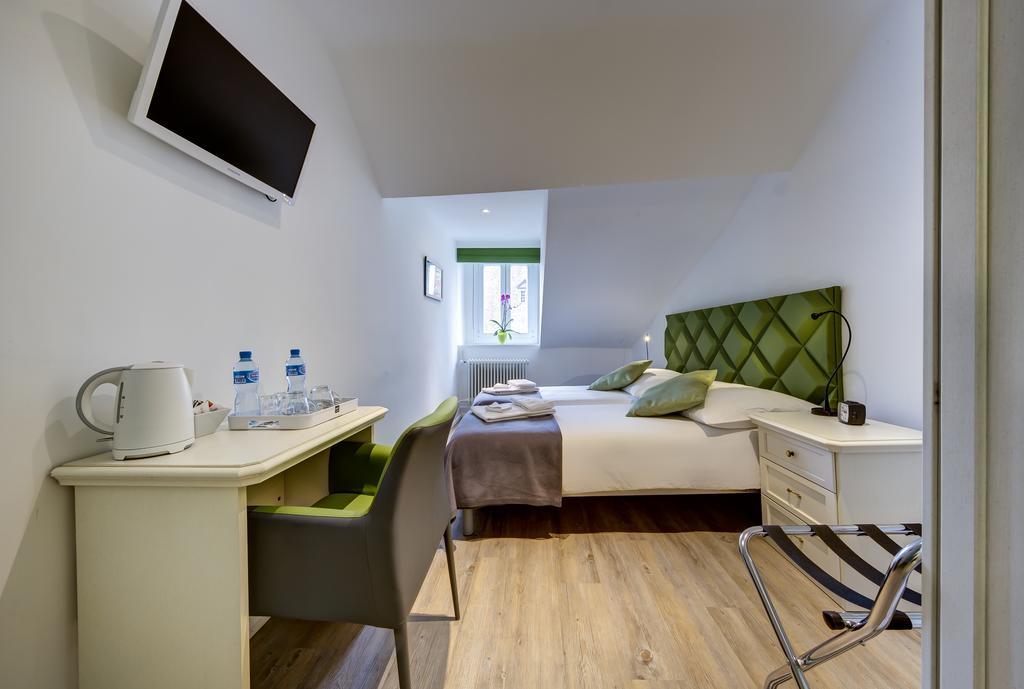 Zweibettzimmer