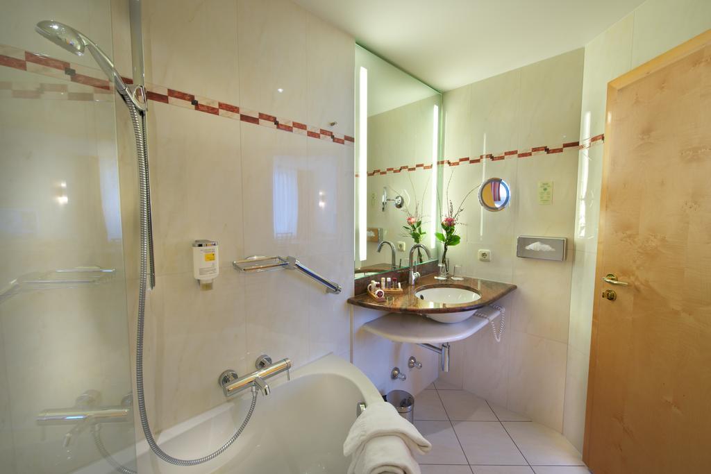 Standard Zweibettzimmer