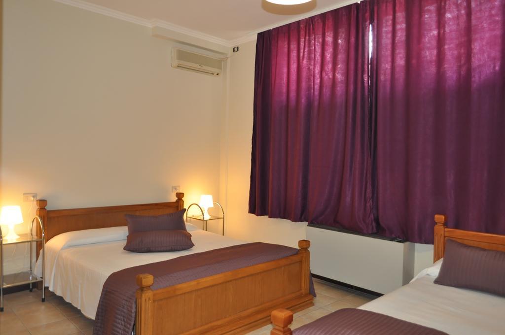 Dreibettzimmer