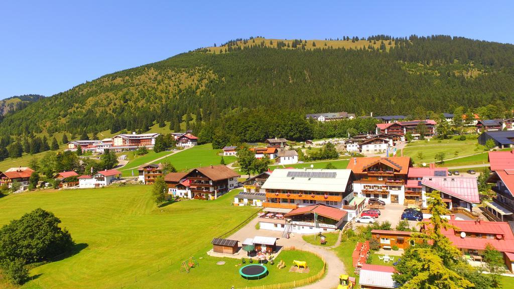 Doppelzimmer mit Balkon