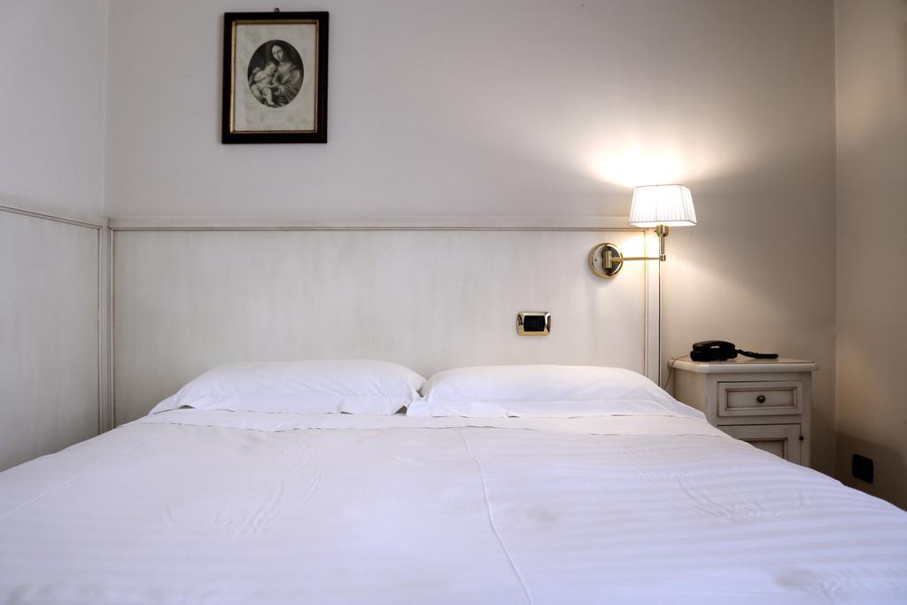 Basic Doppel-/Zweibettzimmer