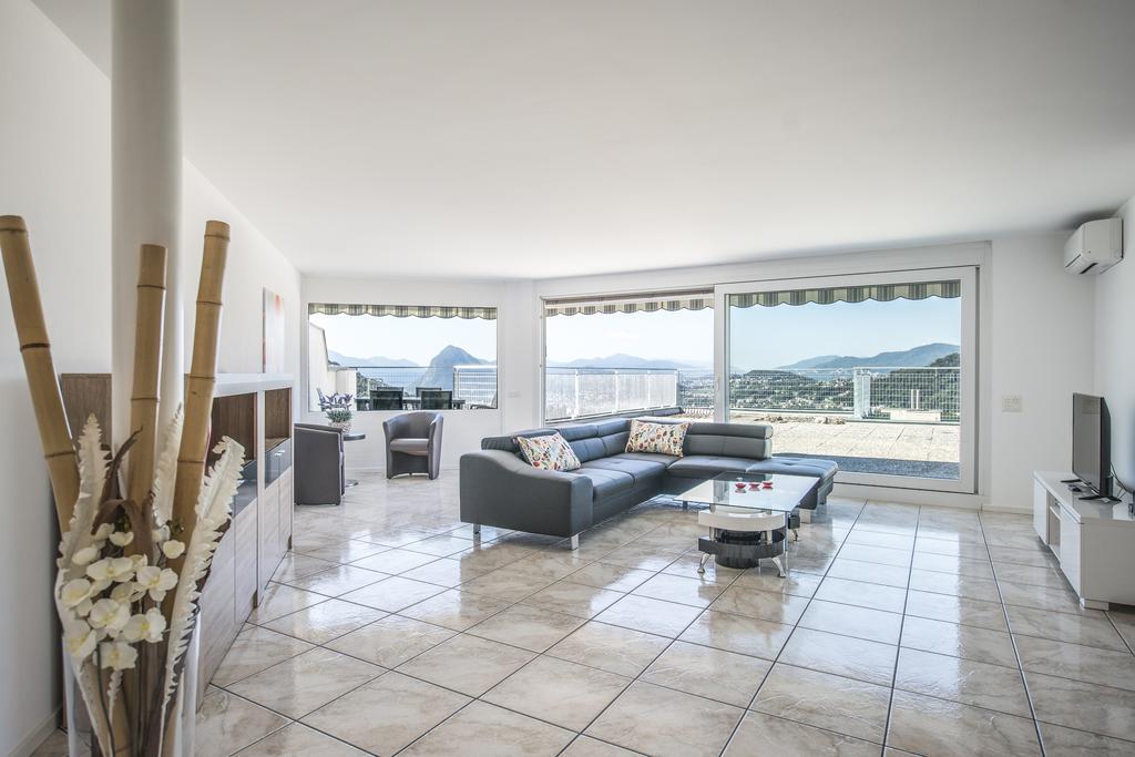 Ferienwohnung mit 3 Schlafzimmern und Klimaanlage