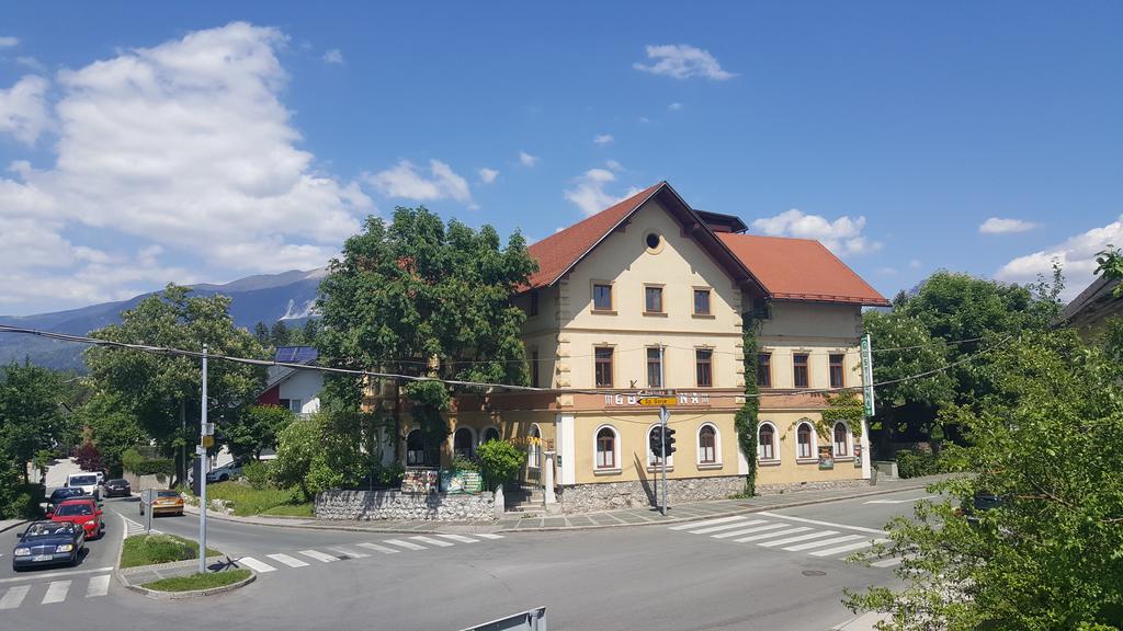 Suite mit eigenem externen Bad