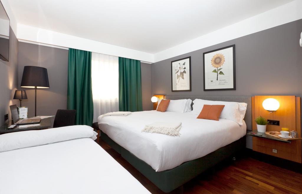 Dreibettzimmer