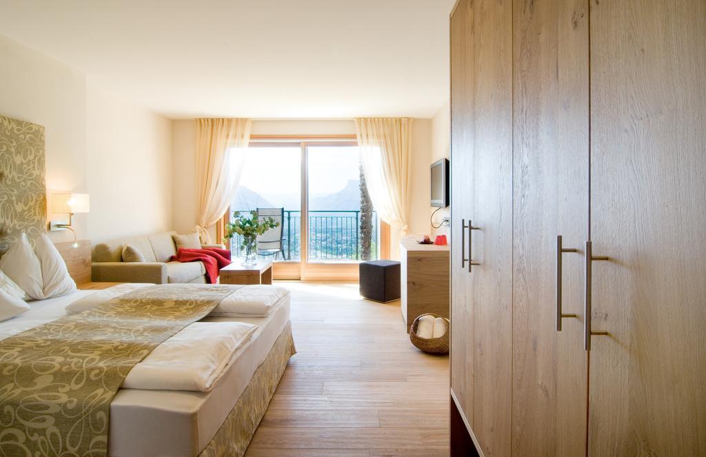 Doppelzimmer mit Balkon
