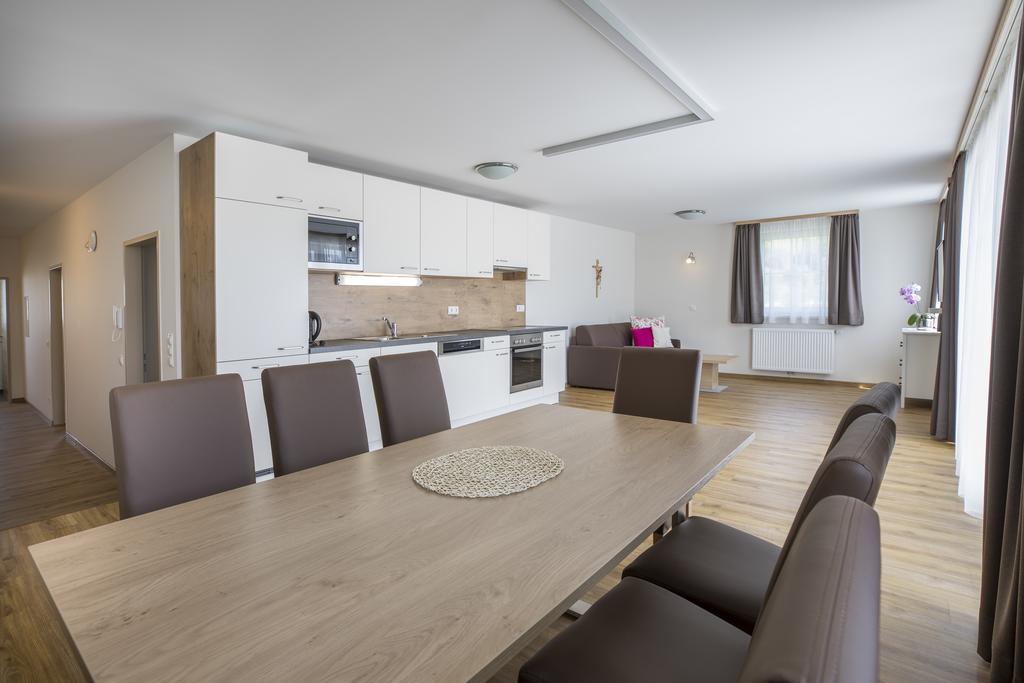 Apartment mit Terrasse