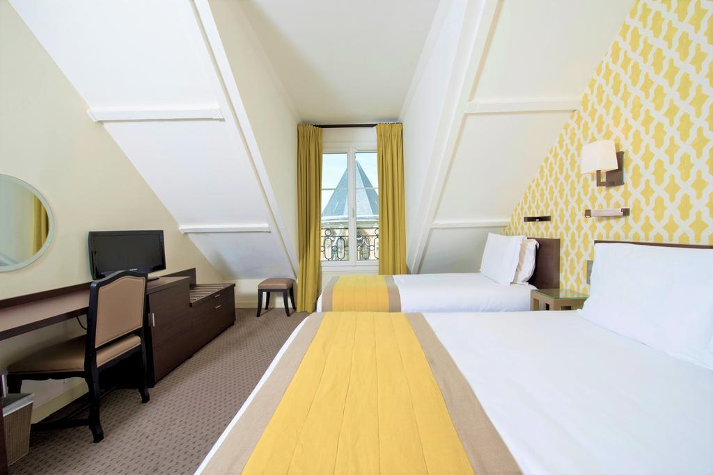 Dreibettzimmer