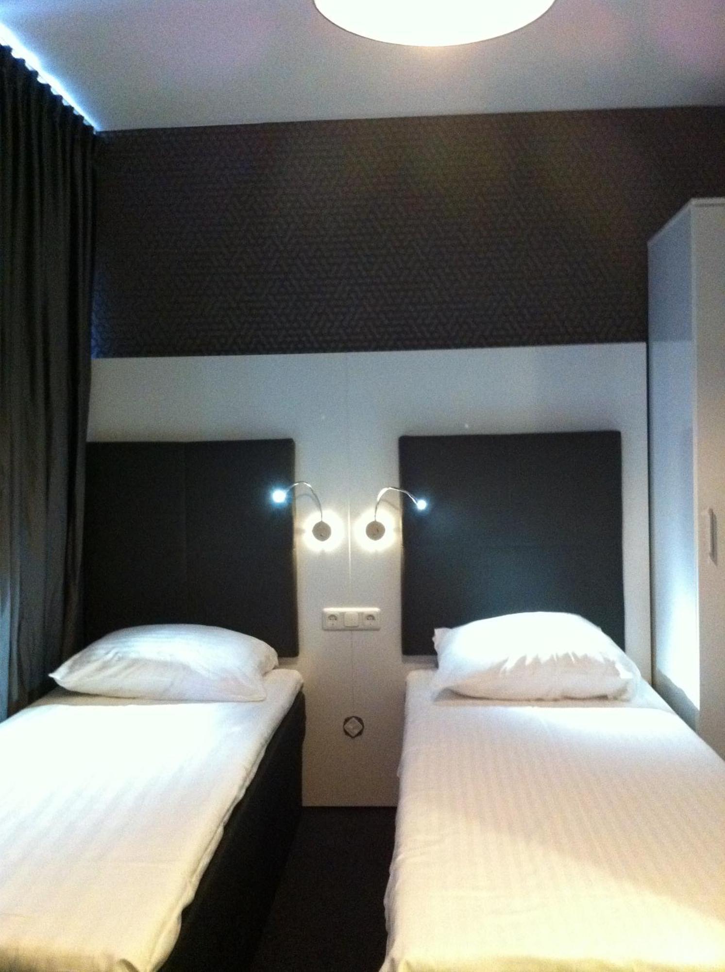 Zweibettzimmer