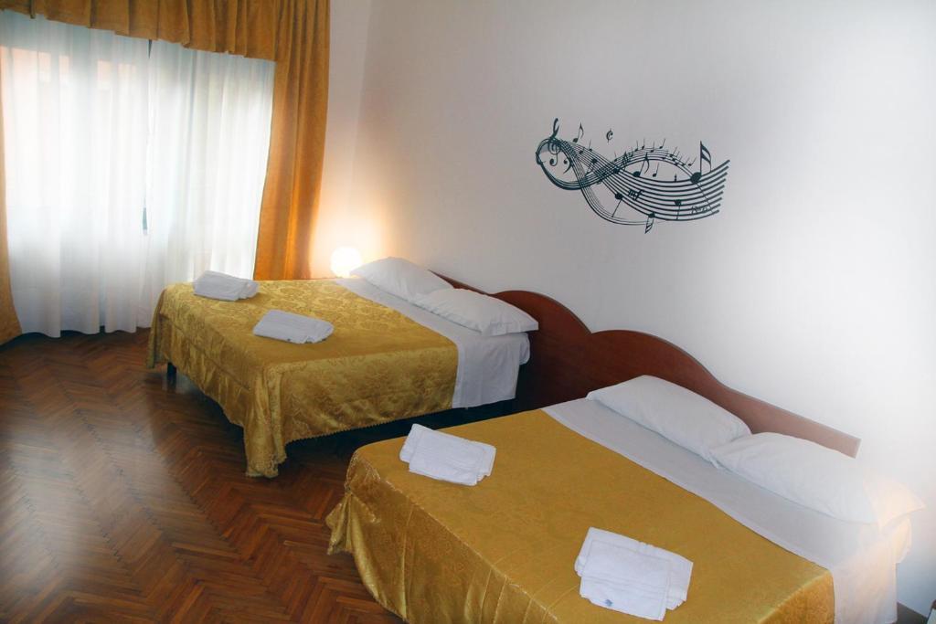 Vierbettzimmer mit Gemeinschaftsbad