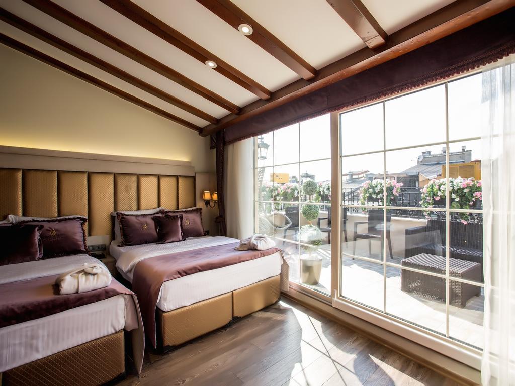 Prestige Suite mit Terrasse und Whirlpool
