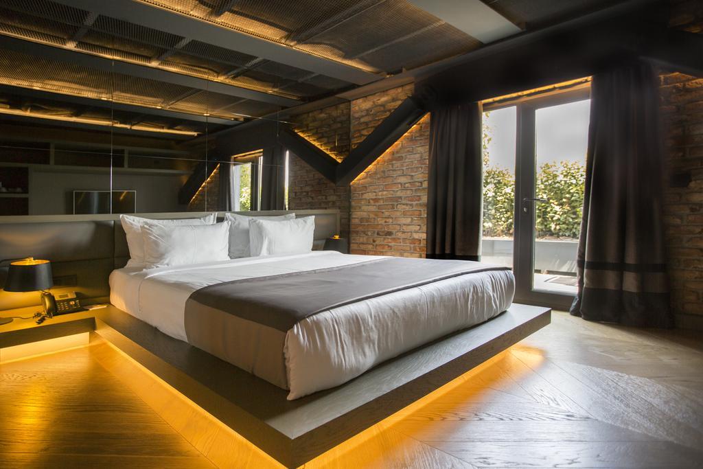 Deluxe Room with Terrace