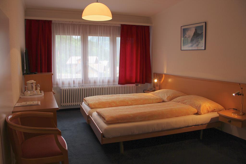 Standard Zweibettzimmer