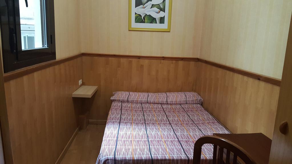 Economy Doppelzimmer mit Gemeinschaftsbad ohne Aussicht