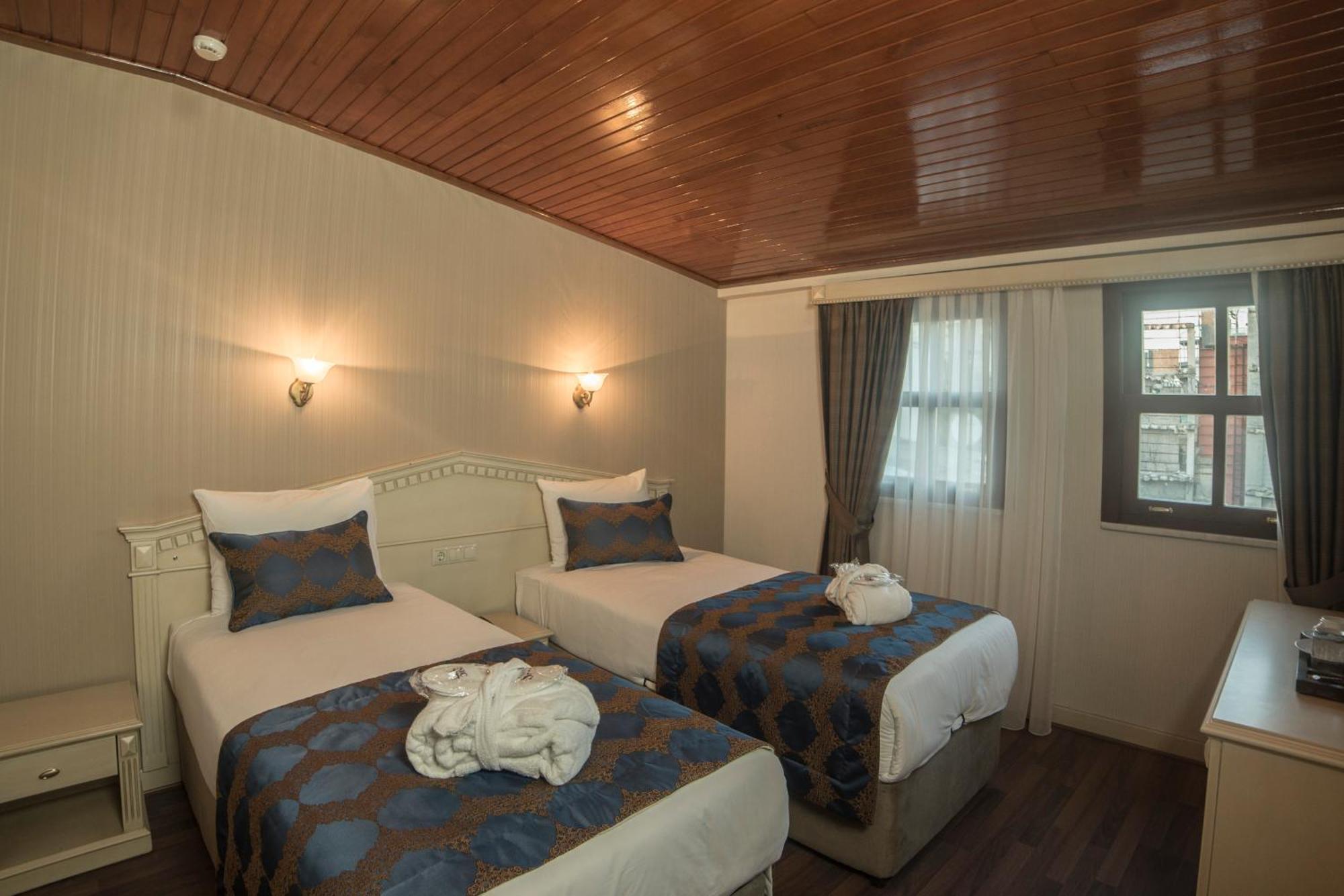 Standard Double or Twin Room,925889563:JPEG