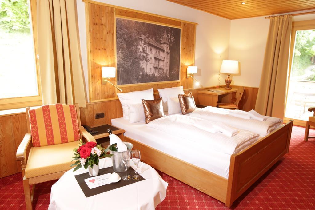 Doppelzimmer mit Balkon