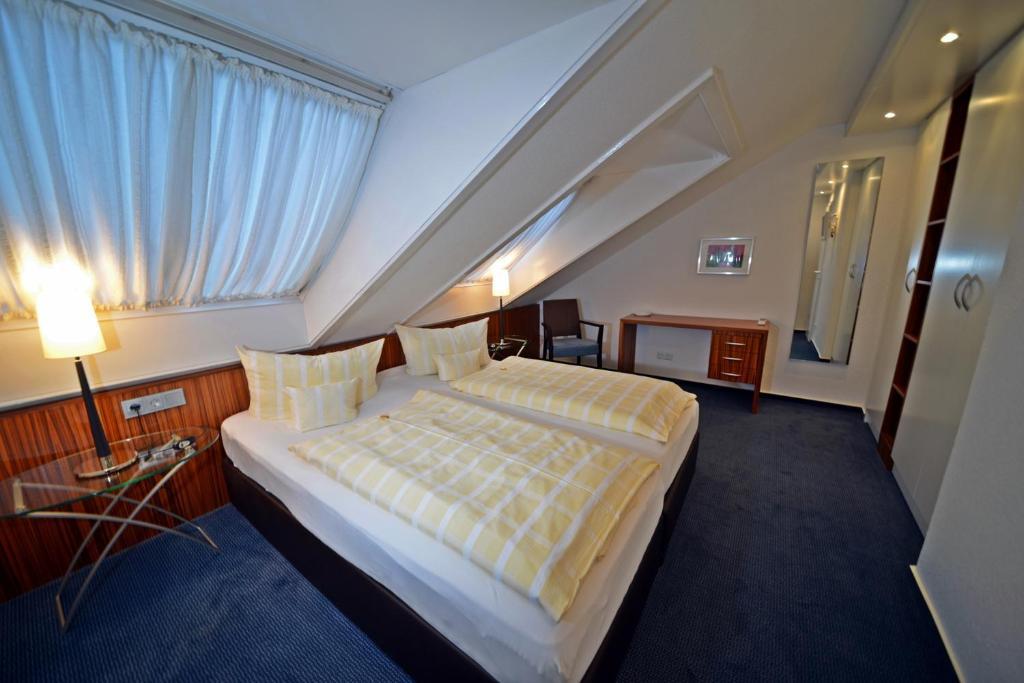 Apartment II