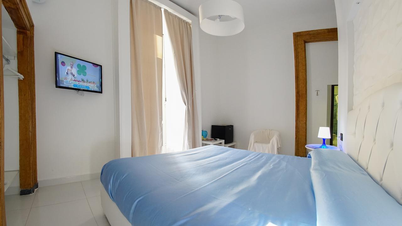 Superior Zimmer mit Kingsize-Bett und einer Terrasse