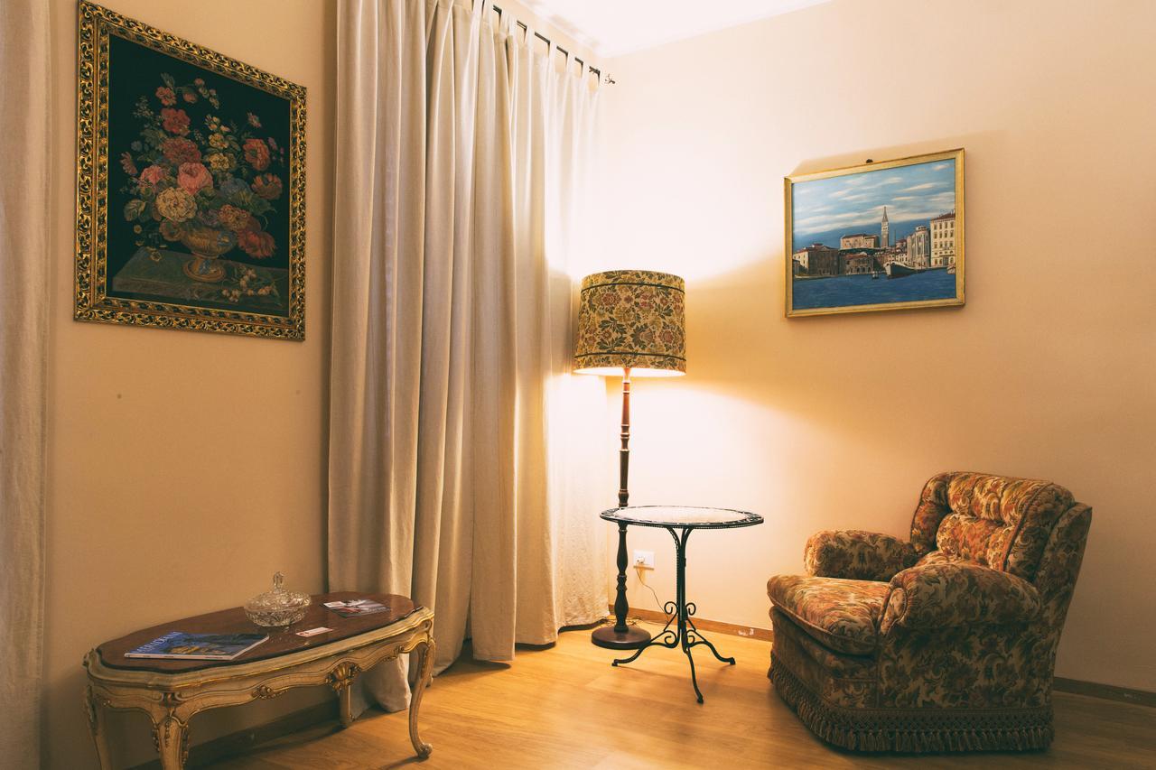 Deluxe Zimmer mit Kingsize-Bett
