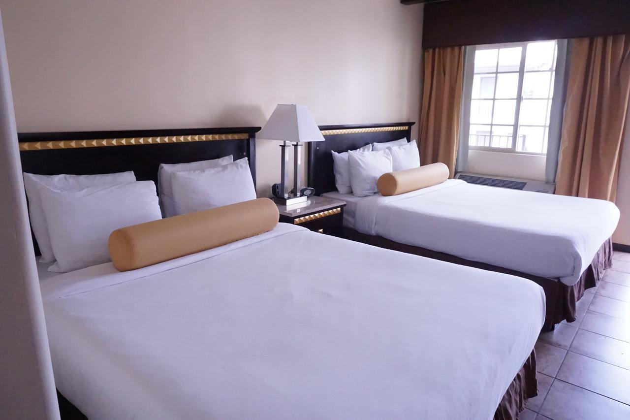 Zimmer mit 2 Queensize-Betten