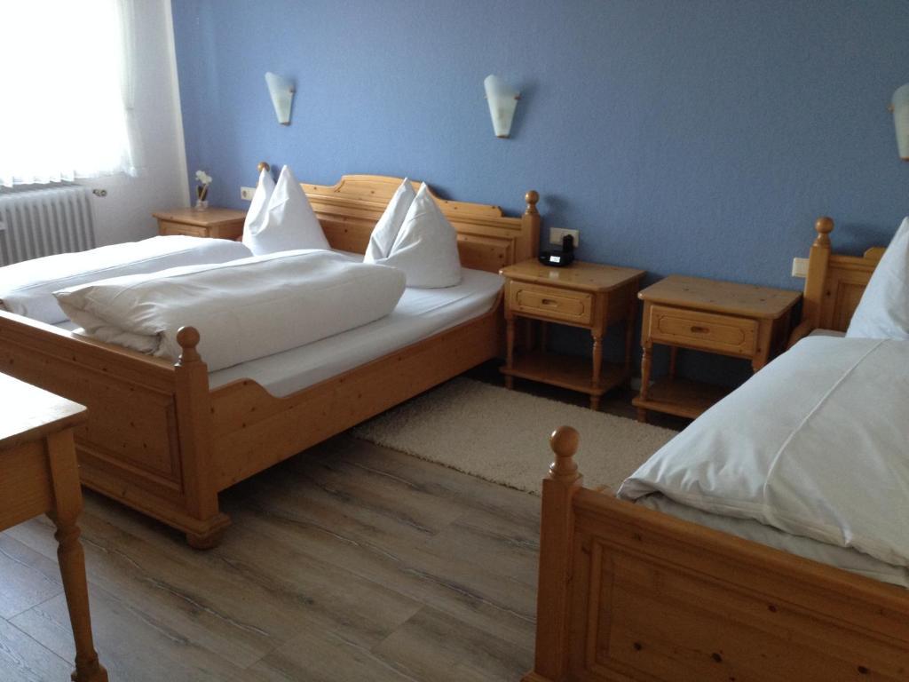 Comfort Dreibettzimmer mit Dusche