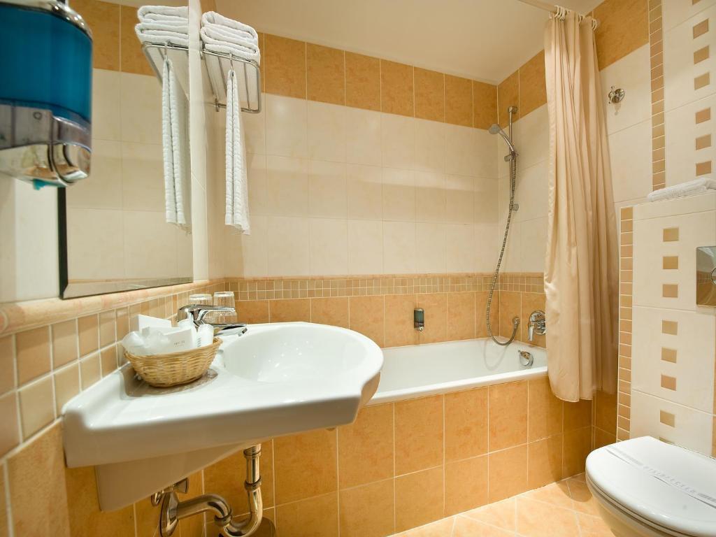 Familiensuite mit 2 Schlafzimmern (5 Personen)