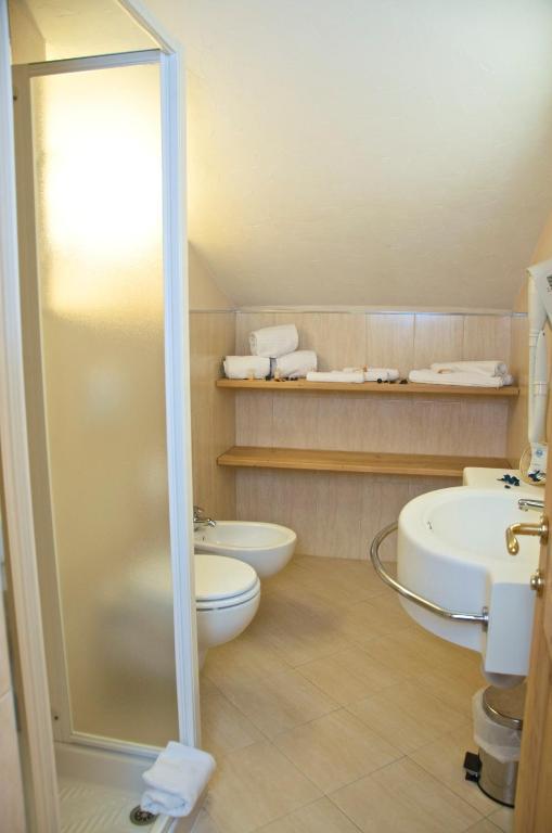 Comfort Familienzimmer (2 Erwachsene + 2 Kinder)