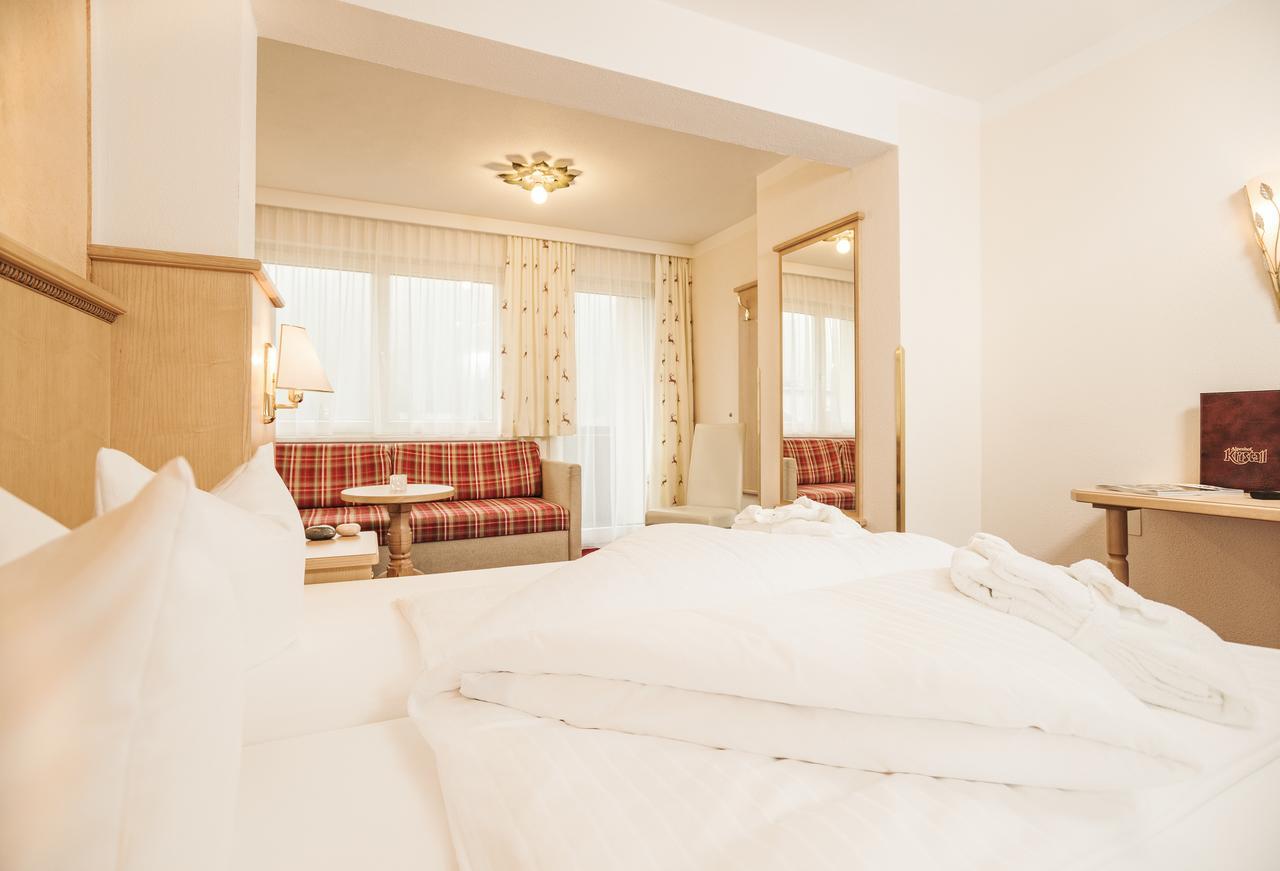 Dreibettzimmer mit Balkon