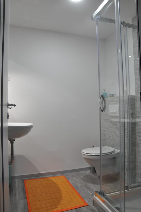 Doppelzimmer mit Gemeinschaftsbad