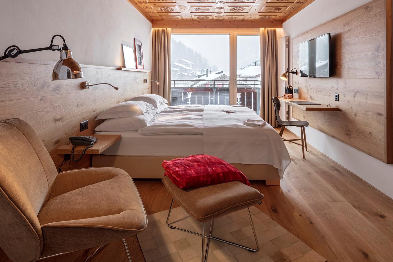 Deluxe Doppelzimmer mit Blick auf das Matterhorn