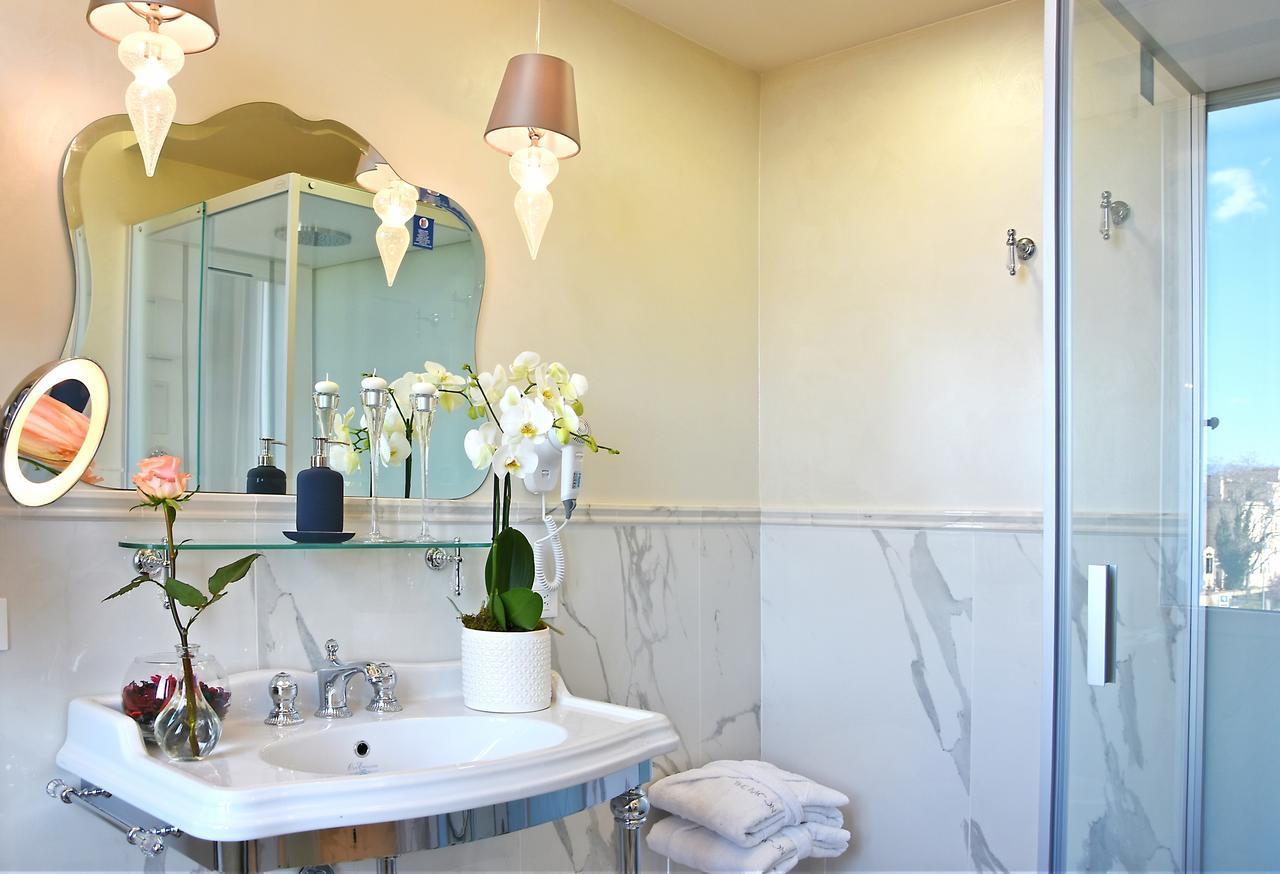 Deluxe Suite mit Whirlpool-Badewanne, Sauna und Zugang zum Wellnessbereich