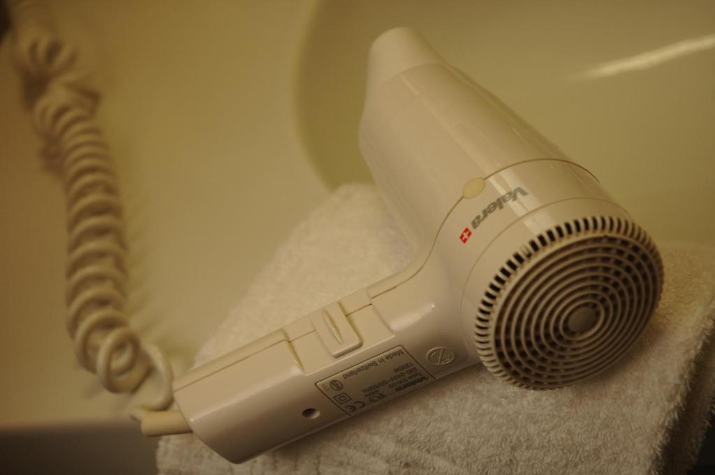 Standard Zimmer mit Badewanne