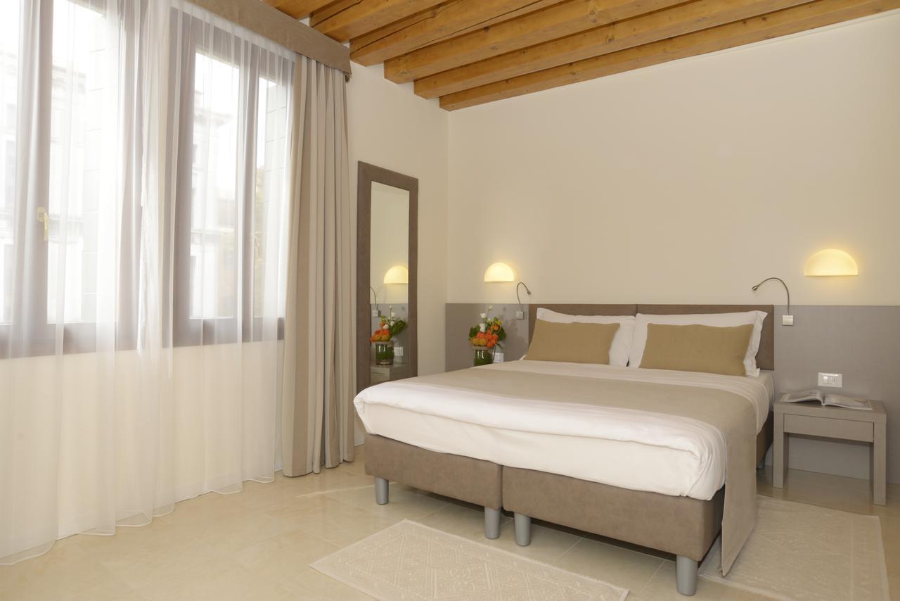 Superior Doppelzimmer mit Kanalblick