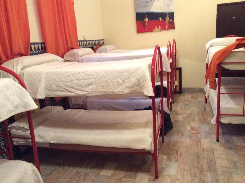 Bett im gemischten Schlafsaal mit 10 Betten
