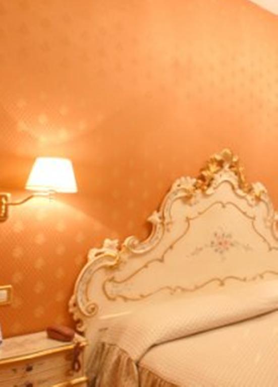 Deluxe Doppel-/Zweibettzimmer mit Zustellbett