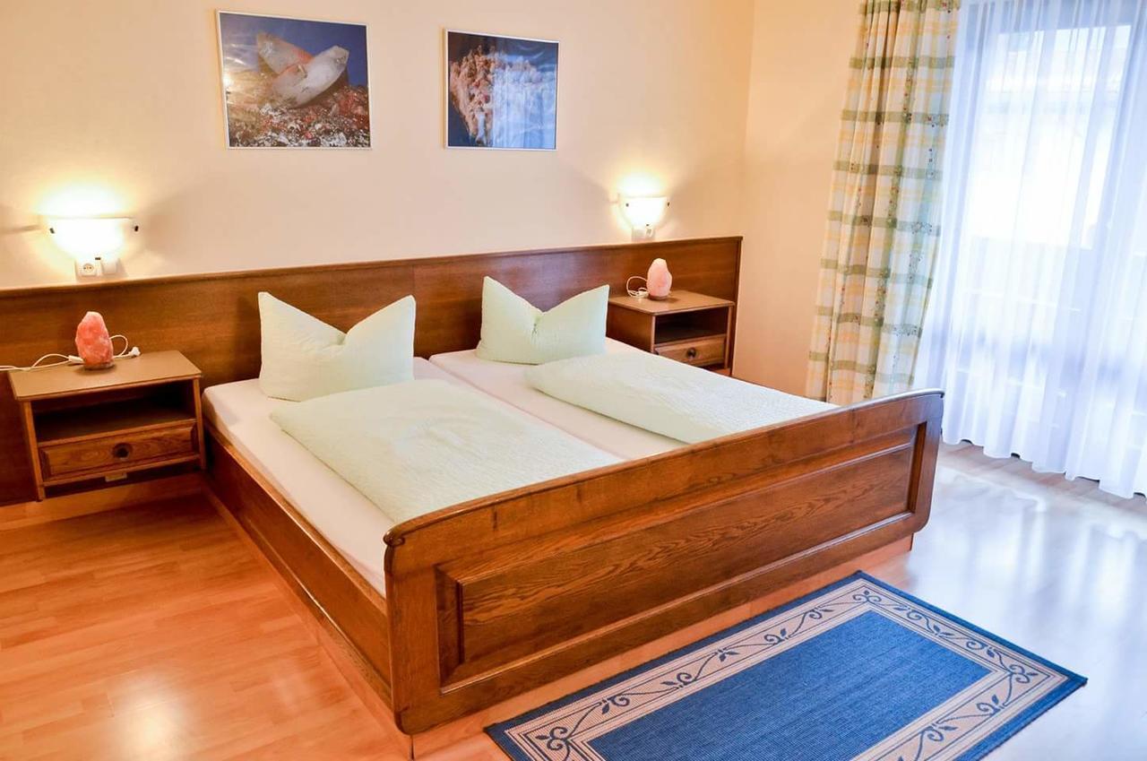 Doppelzimmer mit Balkon