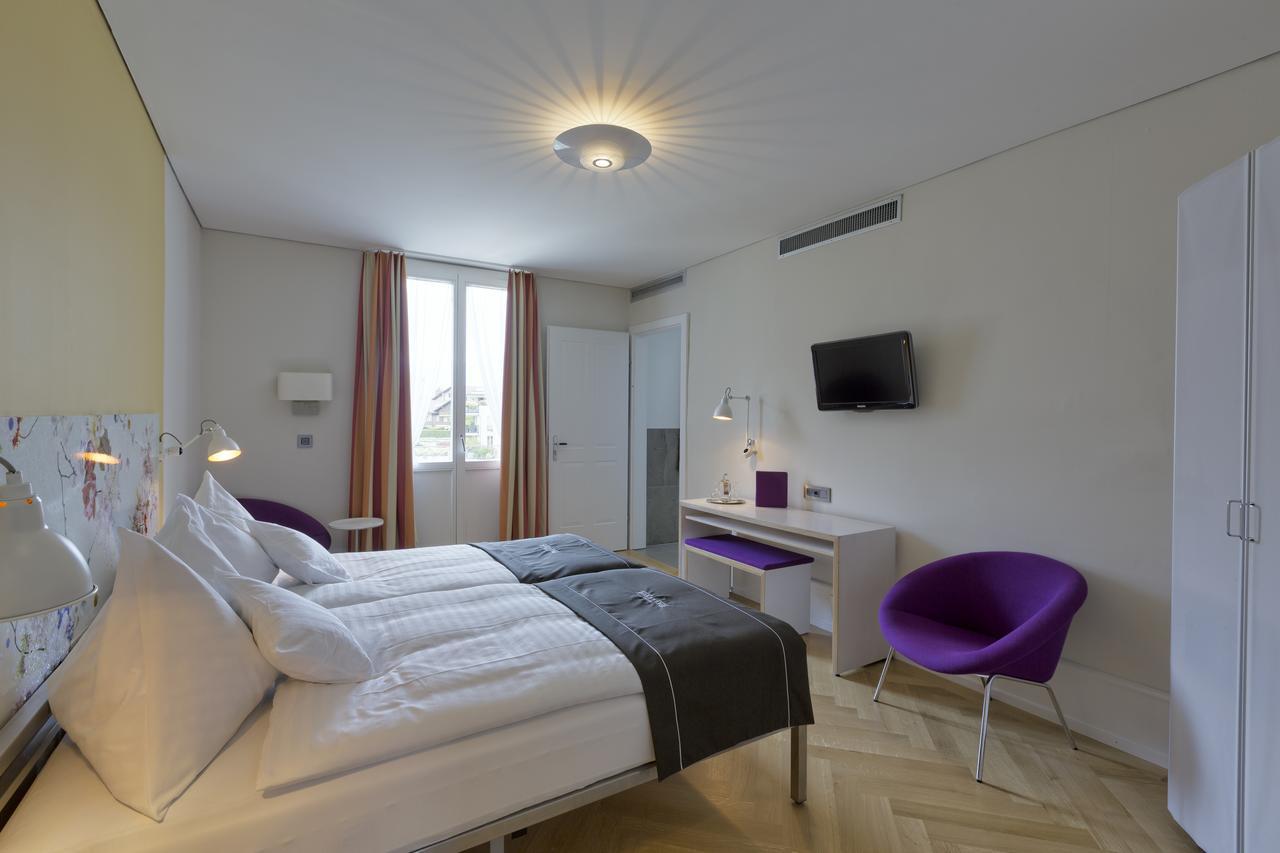 Boutique-Doppelzimmer mit Badewanne und Flussblick