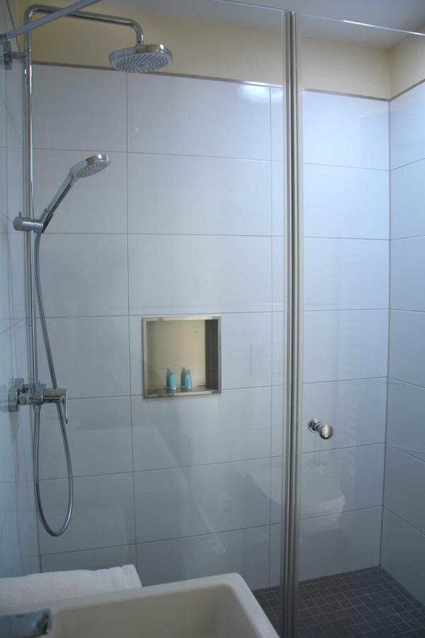 Einzelzimmer mit Dusche