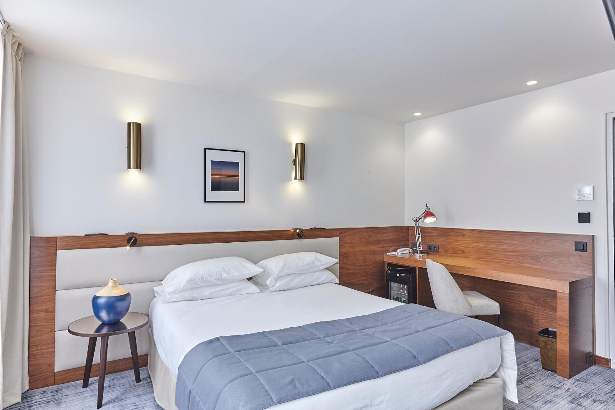 Superior Double Room,678226371:JPEG