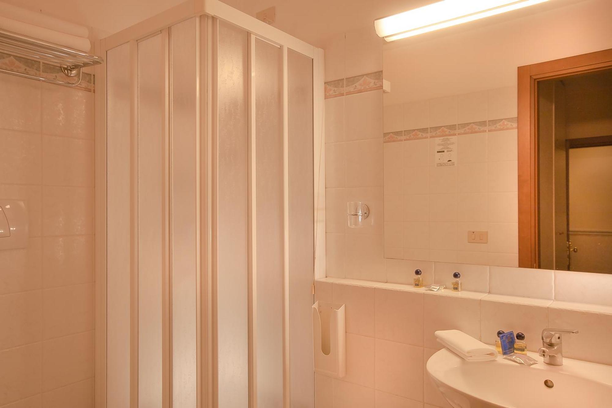 Dreibettzimmer
