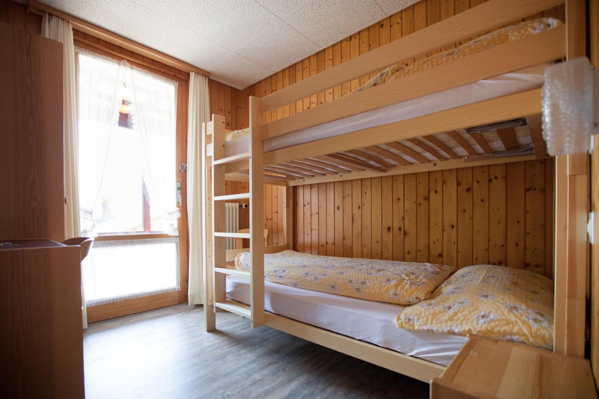 Budget Zimmer mit Etagenbett