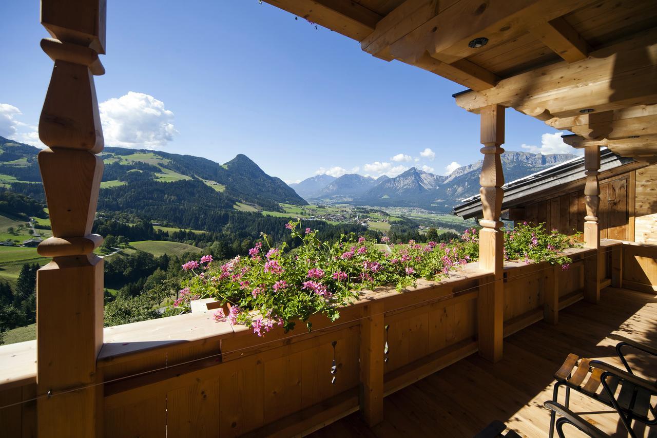 Deluxe Dreibettzimmer mit Balkon