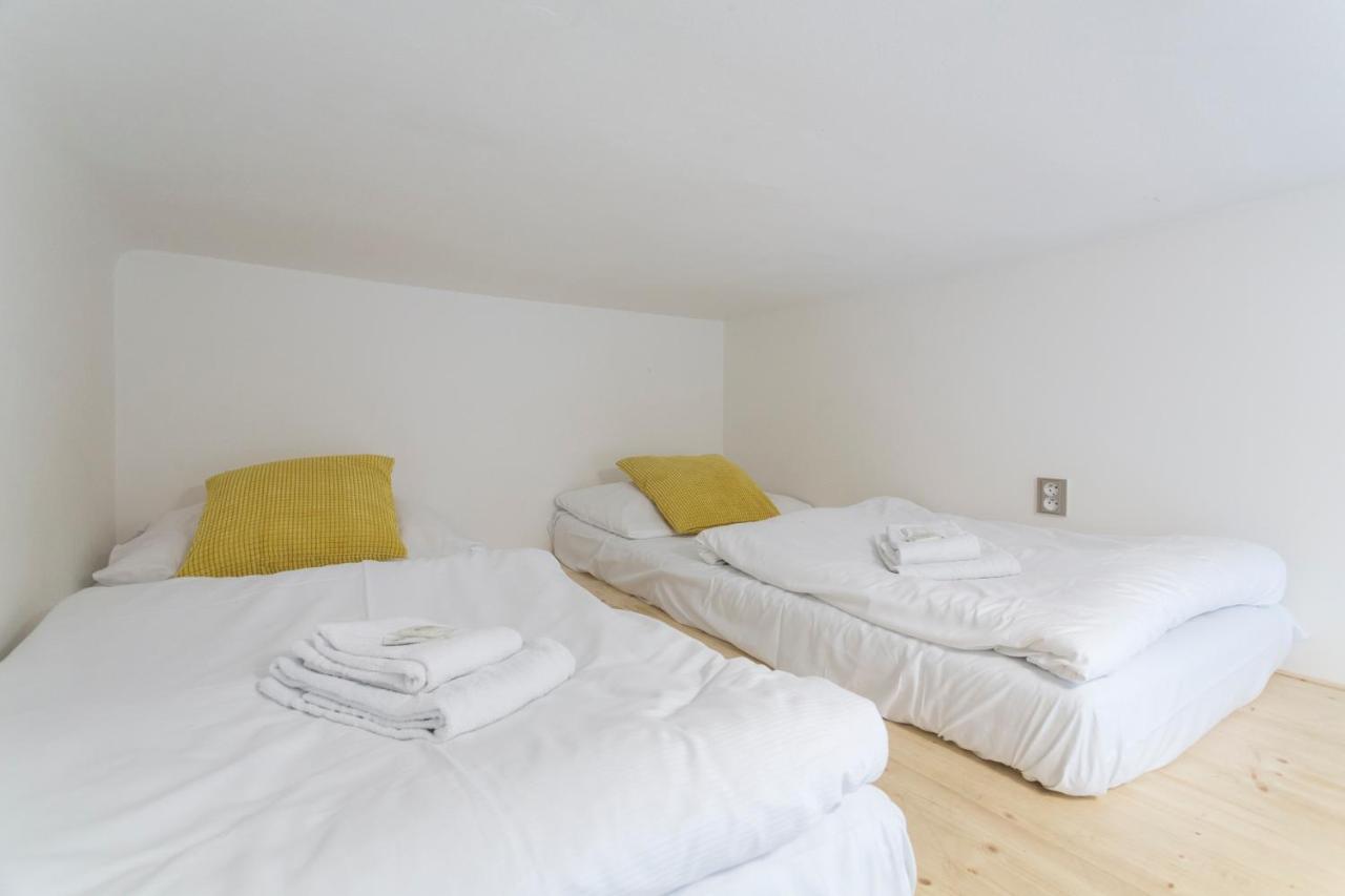 Zweibettzimmer mit Gemeinschaftsbad