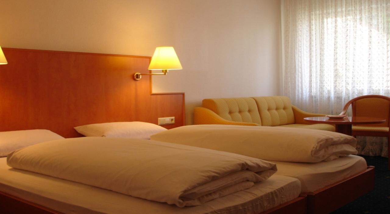 Doppelzimmer mit Balkon