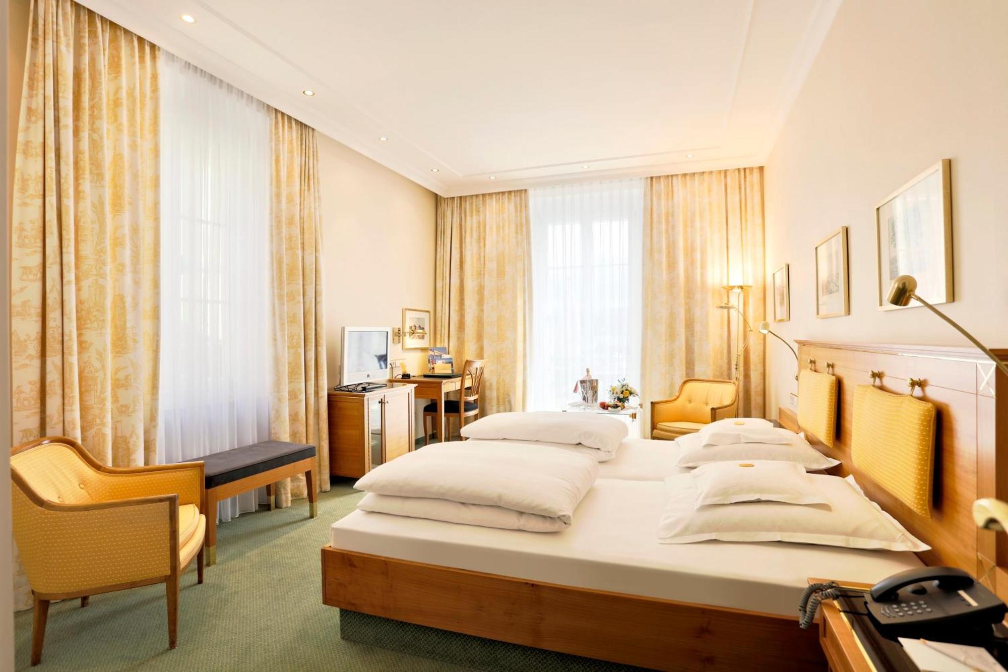 Doppelzimmer mit Seeblick