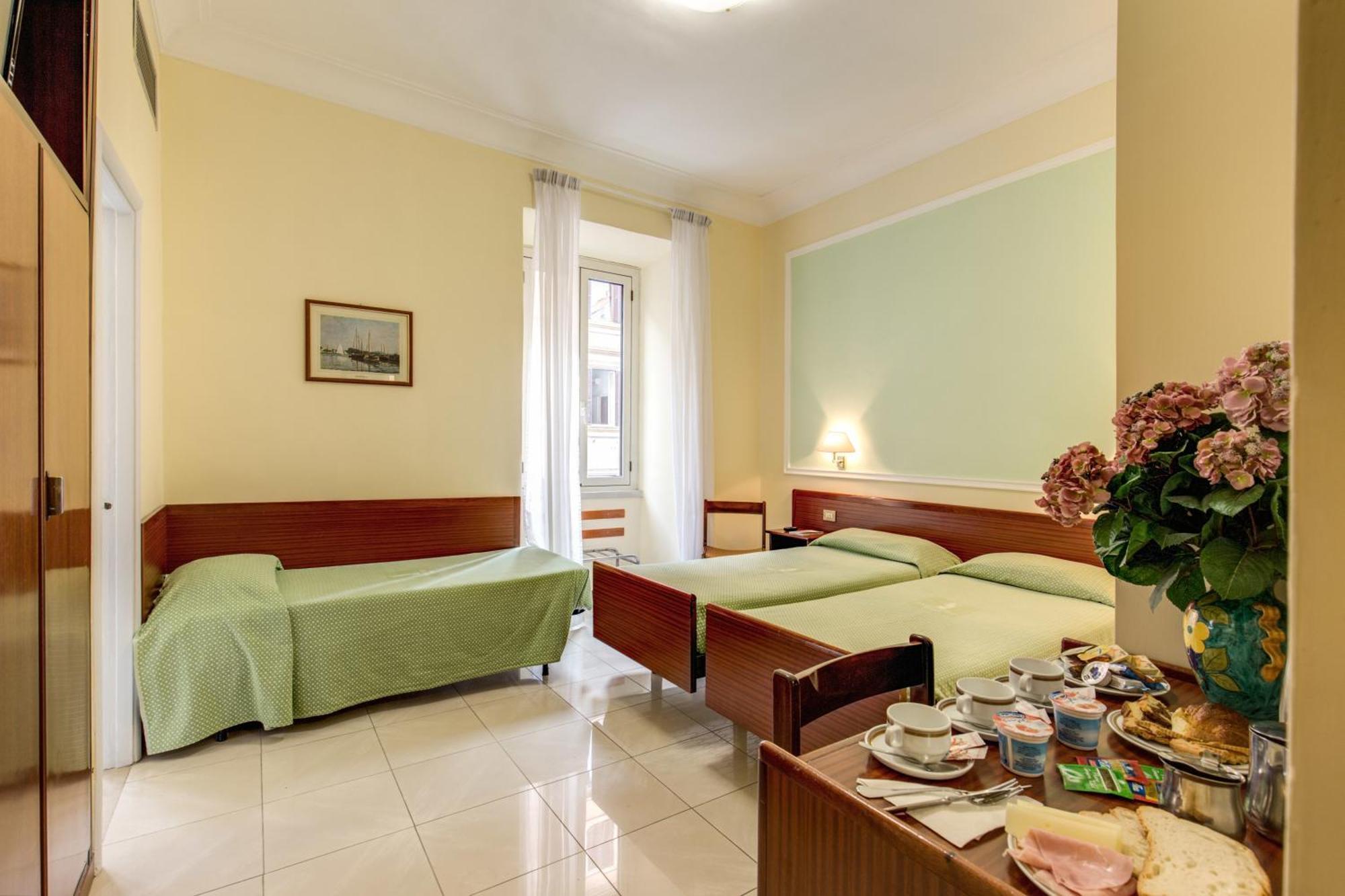 Dreibettzimmer