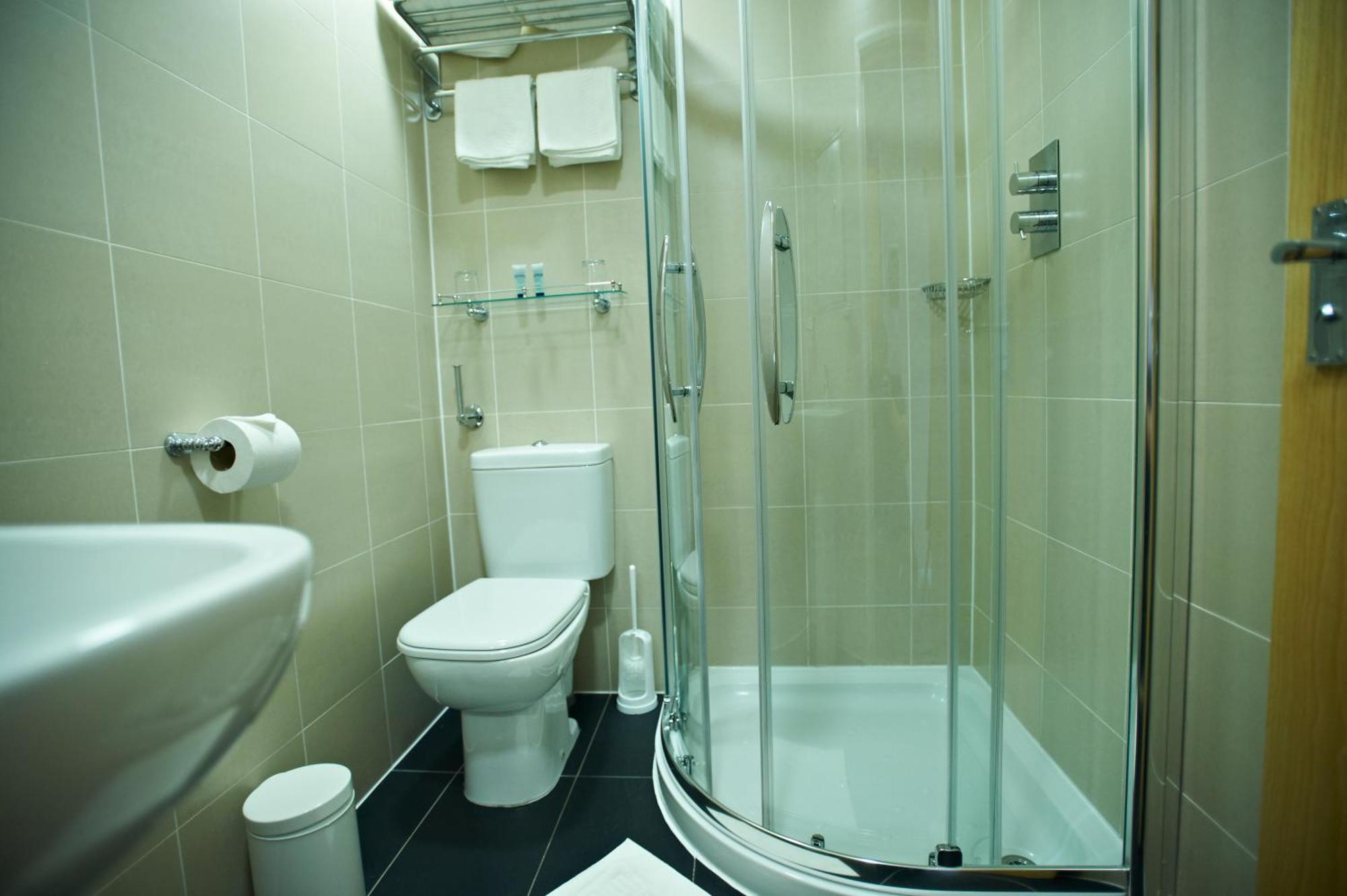 Einzelzimmer mit Dusche