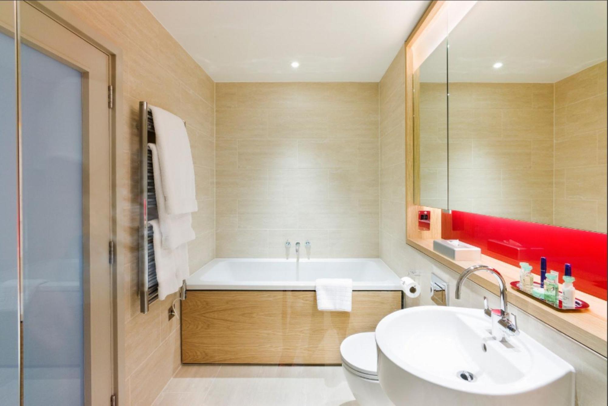 Junior Suite mit Zugang zur Club Lounge und Balkon