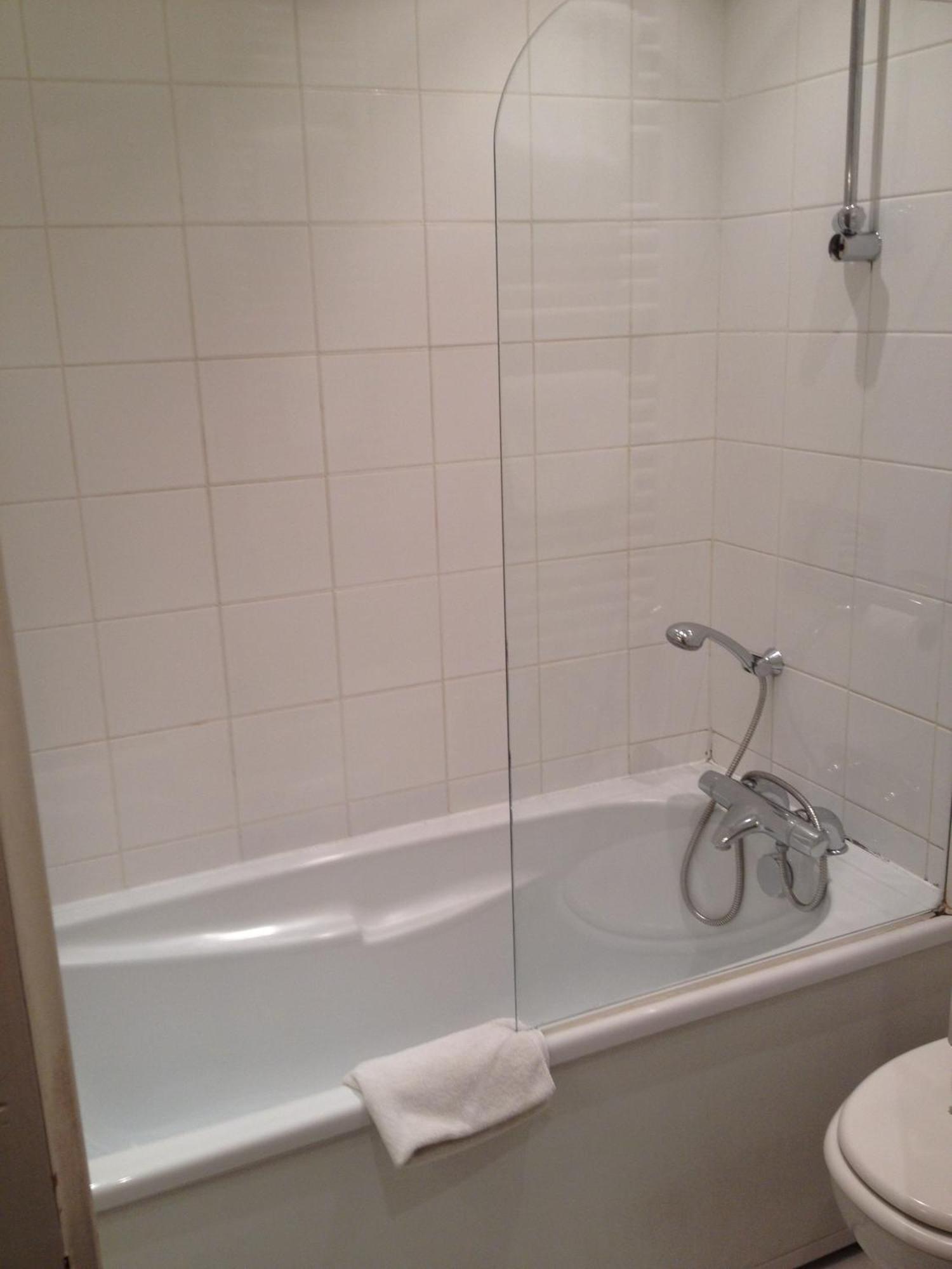 Doppelzimmer mit Badewanne - Erdgeschoss