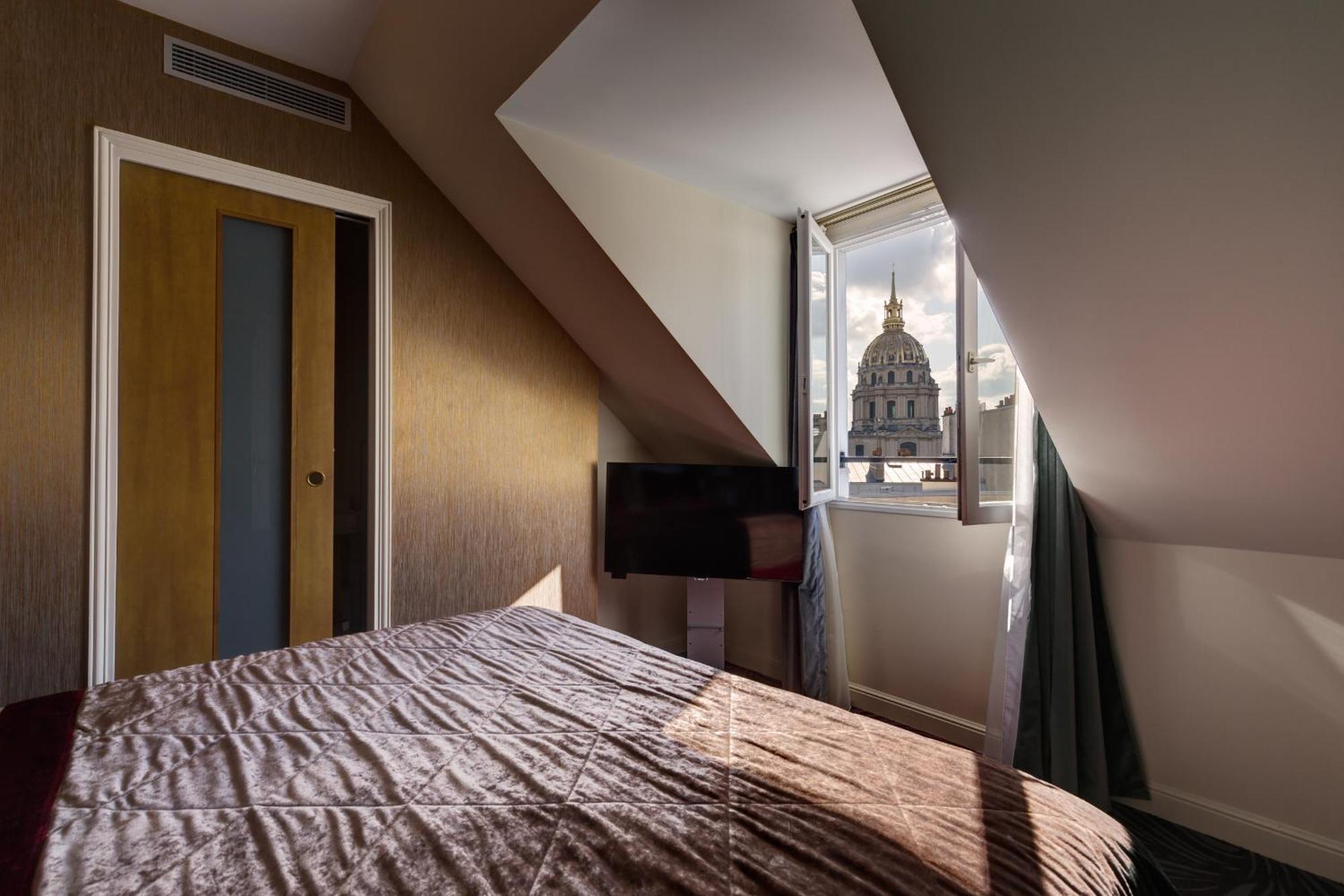 Zimmer Romantic mit Aussicht auf Les Invalides