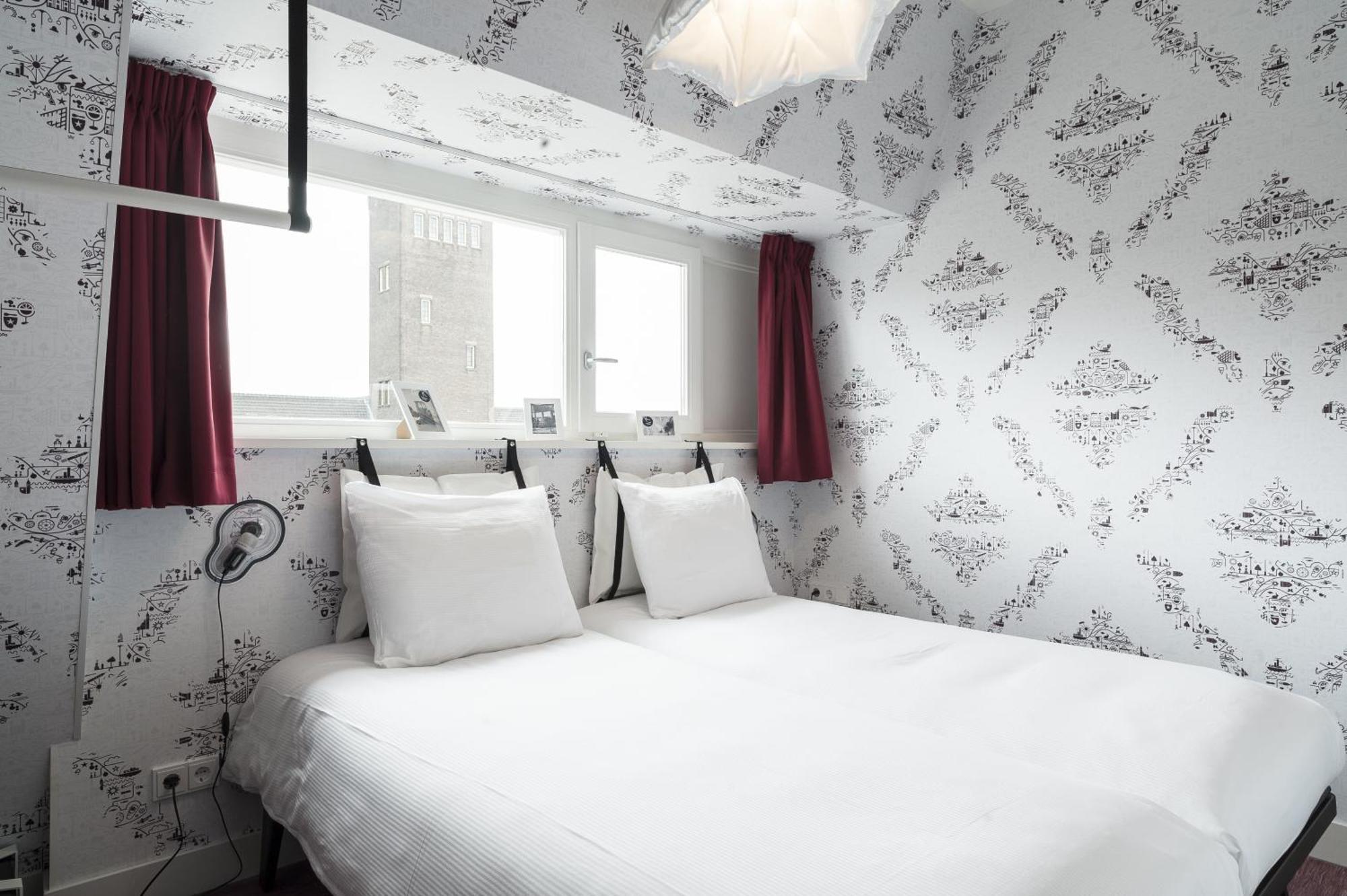 Basic Doppelzimmer mit Straßenblick